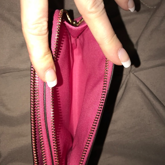 Coach Wristlet NWT - Picture 5 of 8